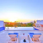 Oezge Vila Kaş
