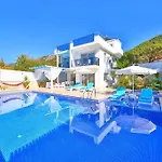 Vila Oezge Kaş